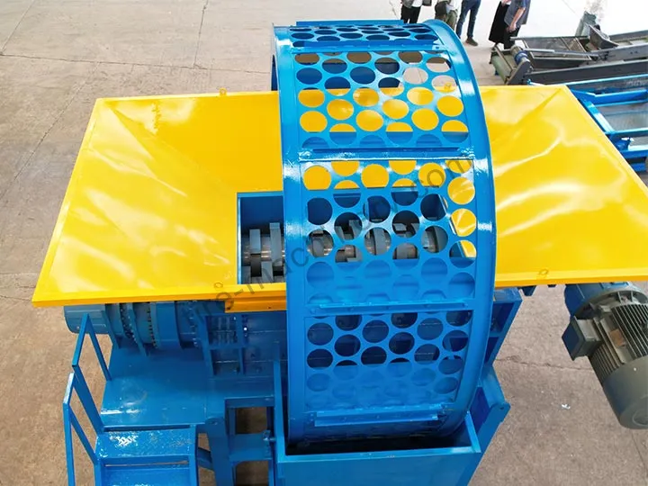 tyre shedding machine