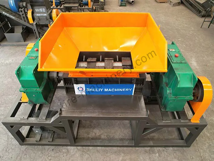 PE pipe shredder