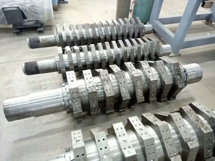 blades of shredder machine