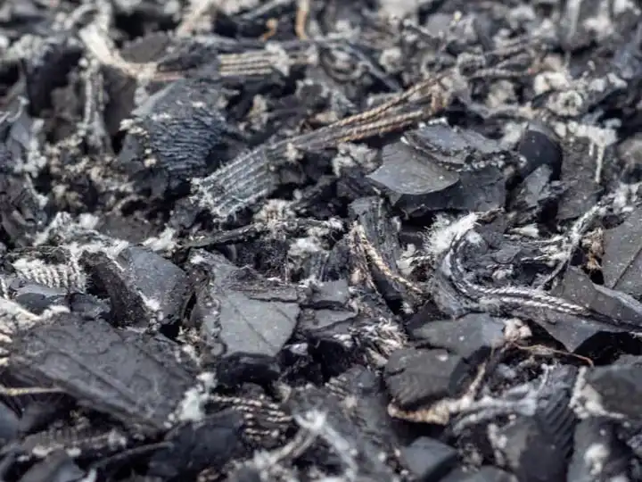 mulch de goma triturada