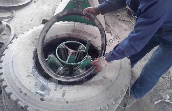 Tire Tread Cutter Machine