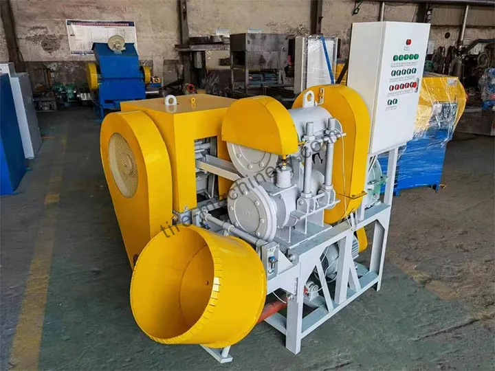 Automatic tyre Block Cutter