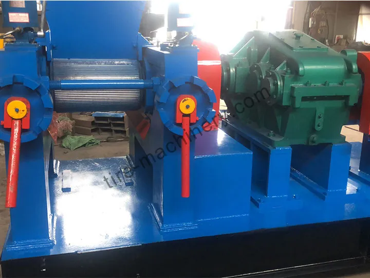 타이어 연삭기 작동